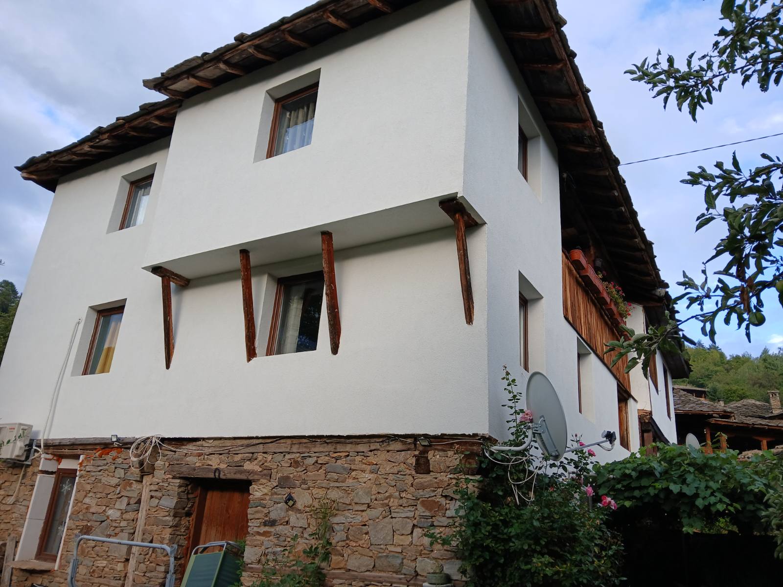 IMG-1d6775d592dd84fcff01c14273d469ee-V IMG-1d6775d592dd84fcff01c14273d469ee-V